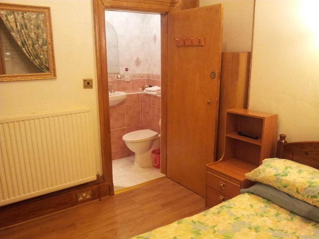 Swan Lake Guest House Edinburgh Phòng bức ảnh