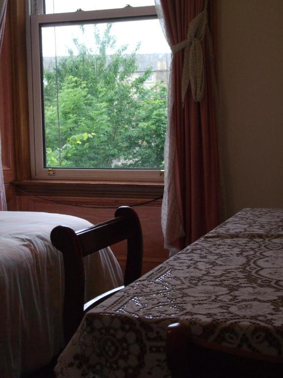 Swan Lake Guest House Edinburgh Phòng bức ảnh