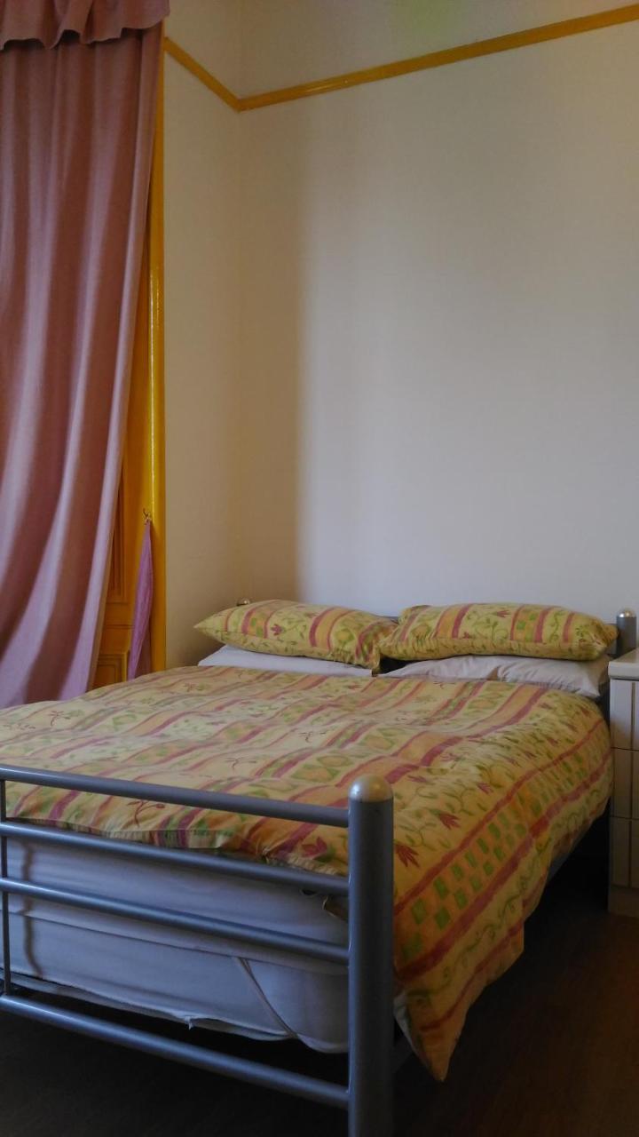 Swan Lake Guest House Edinburgh Ngoại thất bức ảnh